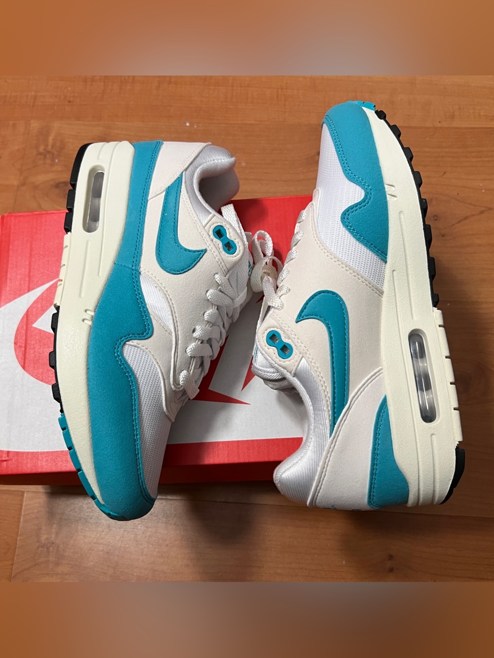Nike air max 1 women’s size 8 new